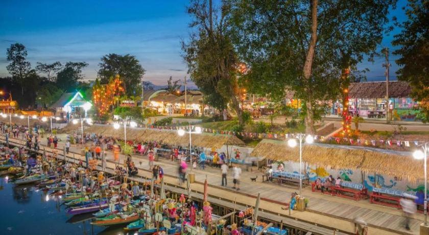 We Hostel Hatyai Хатъяй Экстерьер фото